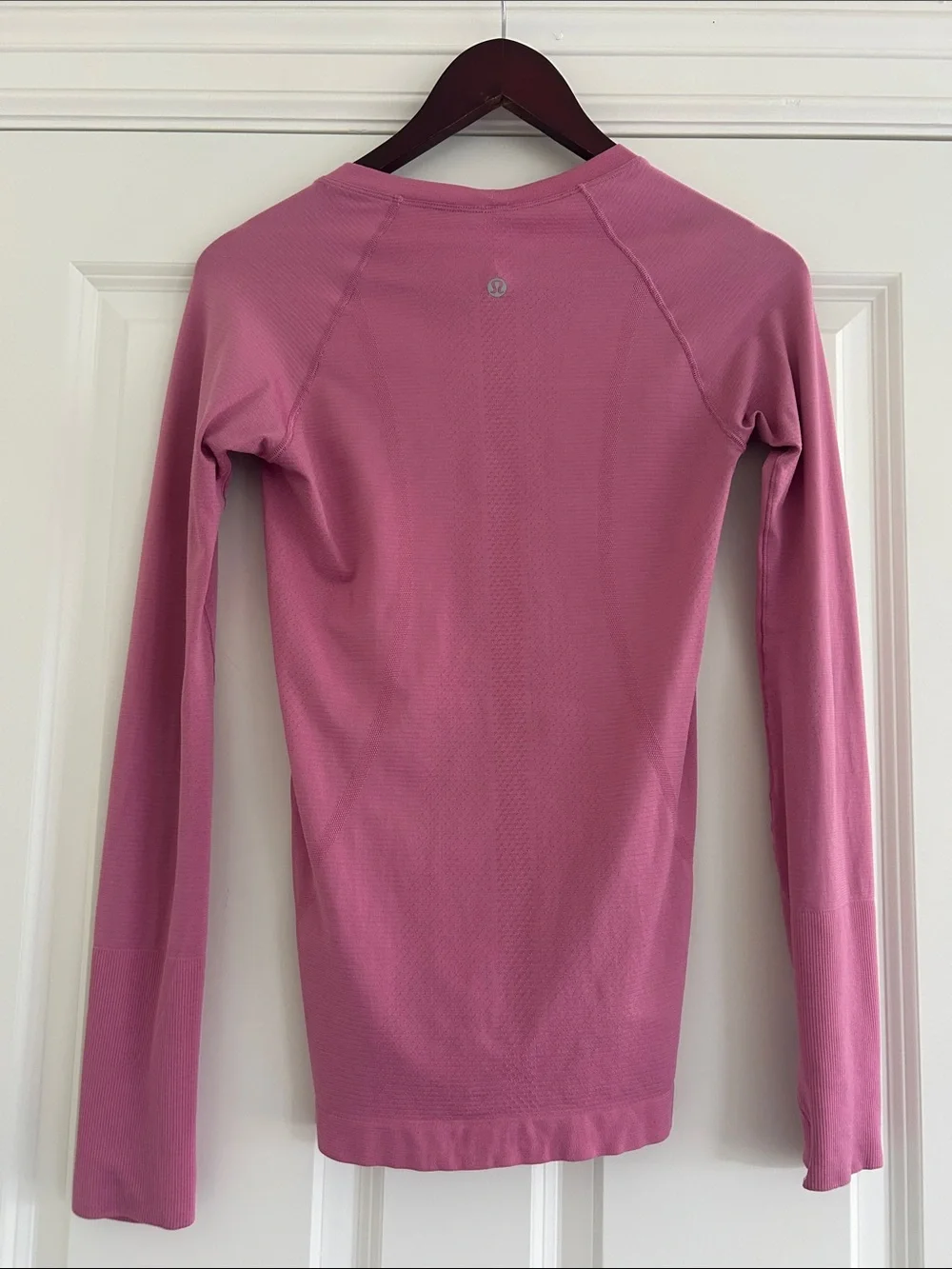 Lululemon long sleeve swiftly tech top